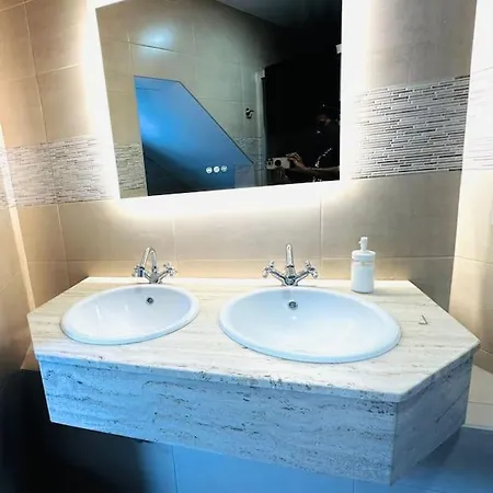 Apto-1 Golf Y Surf *