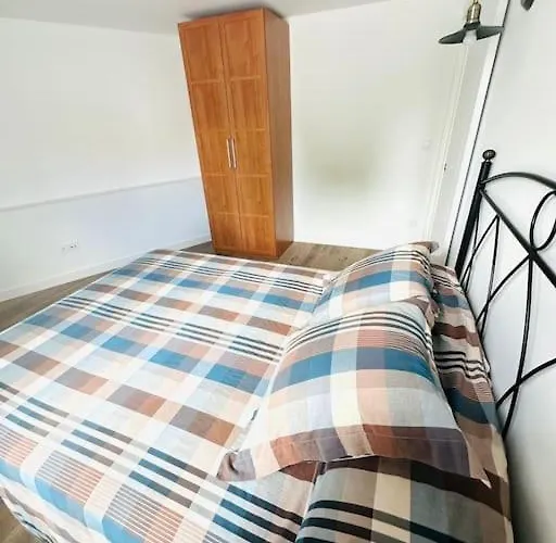 Apto-1 Golf Y Surf Педренья