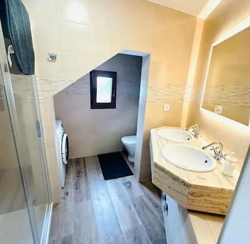 Apto-1 Golf Y Surf *