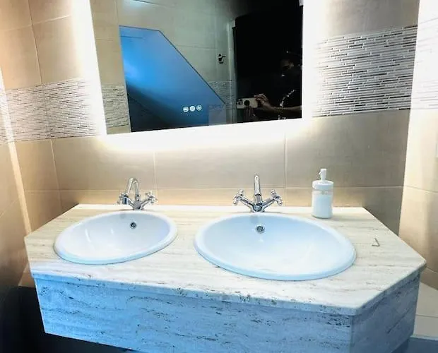 Apto-1 Golf Y Surf *